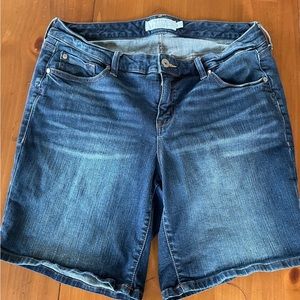 Torrid stretch denim Bermuda shorts